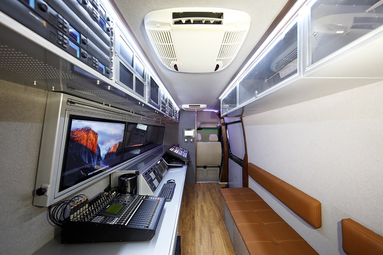 mobile-control-room